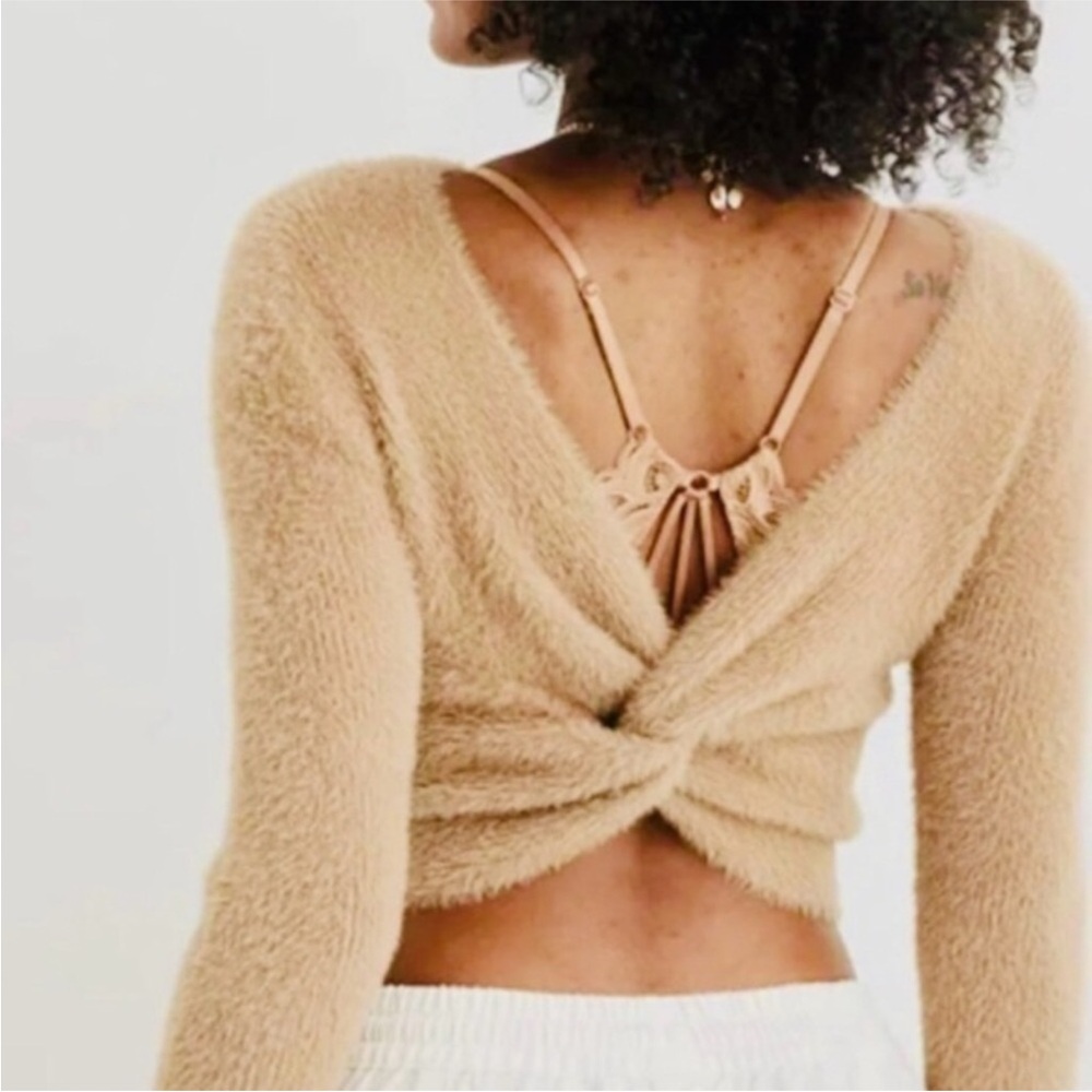 Aerie - Fluffy 4-Ever Reversible Twist Sweater